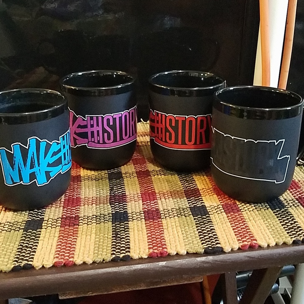 Set of 4 flag nor fail coffee mugs